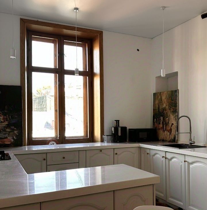 Сдаю 4к квартиру на Малая Бронная улица, 20С2, г. Москва