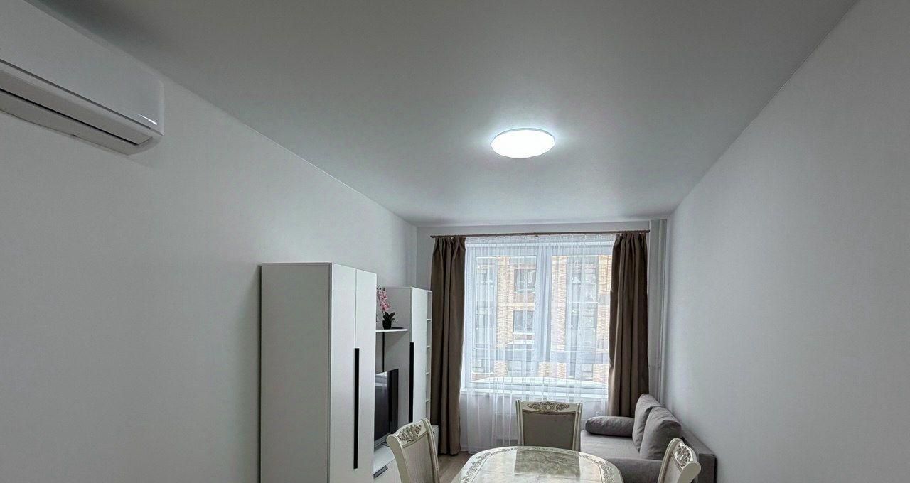 Сдам двухкомнатную квартиру на улица Алхимовская, 1к2, метро Бунинская аллея, г. Москва