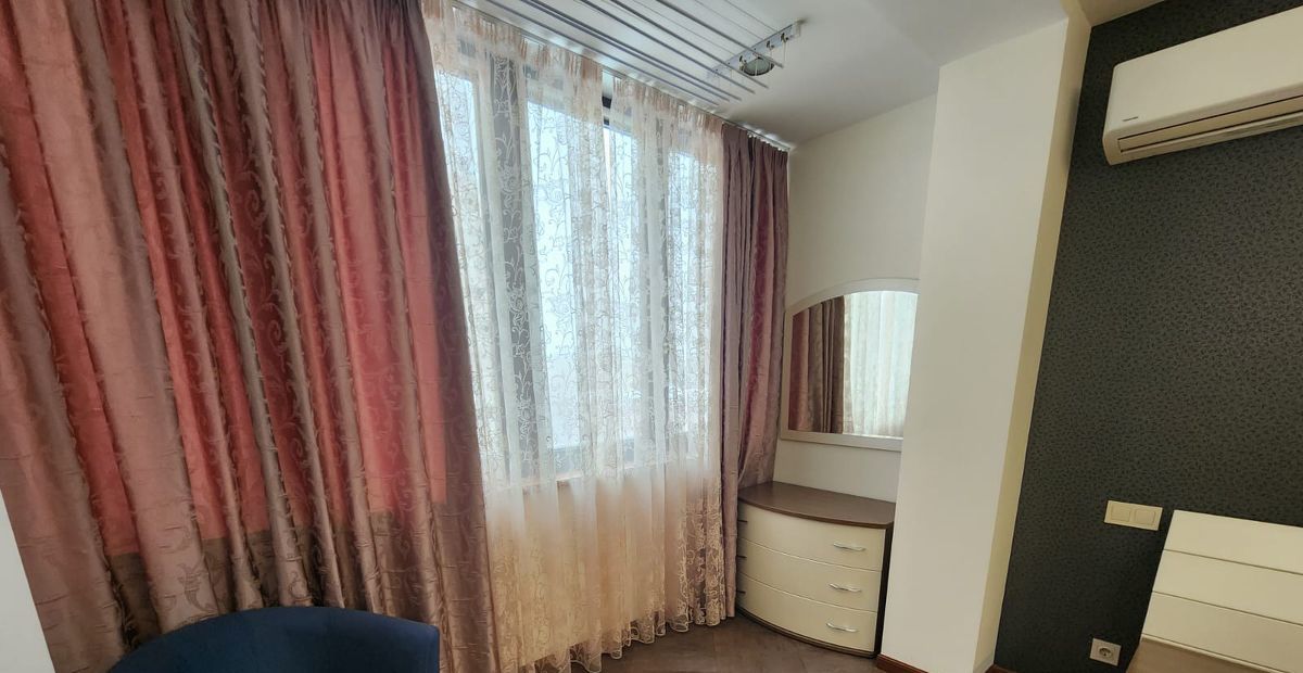 Сдам трехкомнатную квартиру на Кастанаевская улица, 17, метро Багратионовская, г. Москва