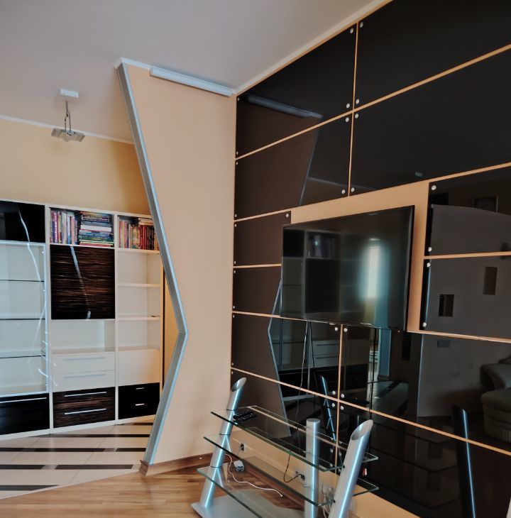 Снять 3-к квартиру на Мичуринский проспект, 11К3, метро Университет, г. Москва