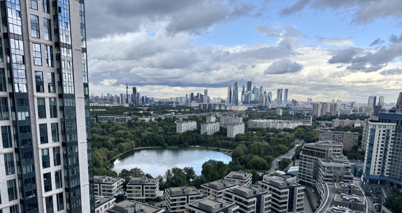 Сдаю трехкомнатную квартиру на Мосфильмовская улица, 70к1, метро Минская, г. Москва