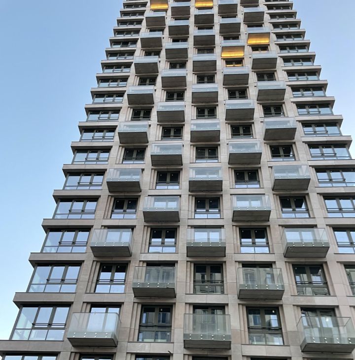 Сдам четырехкомнатную квартиру на набережная Марка Шагала, 11к2, метро ЗИЛ, г. Москва