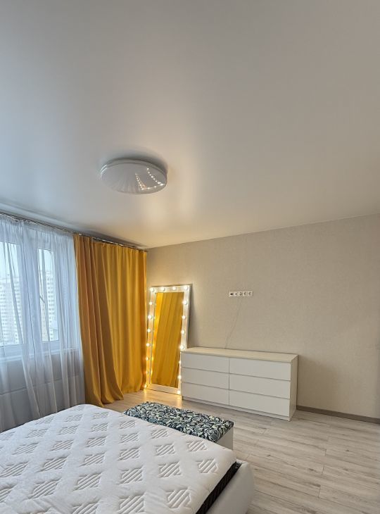 Сдам двухкомнатную квартиру на улица Лаптева, 6к1, метро Рассказовка, г. Москва