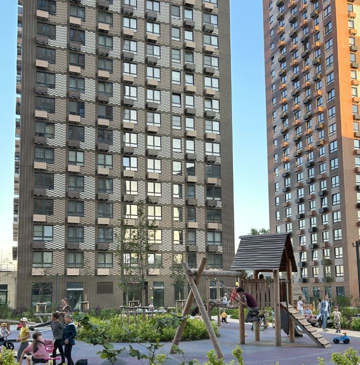 Снять 1-к квартиру на Дорожная улица, 46к3, метро Улица Академика Янгеля, г. Москва