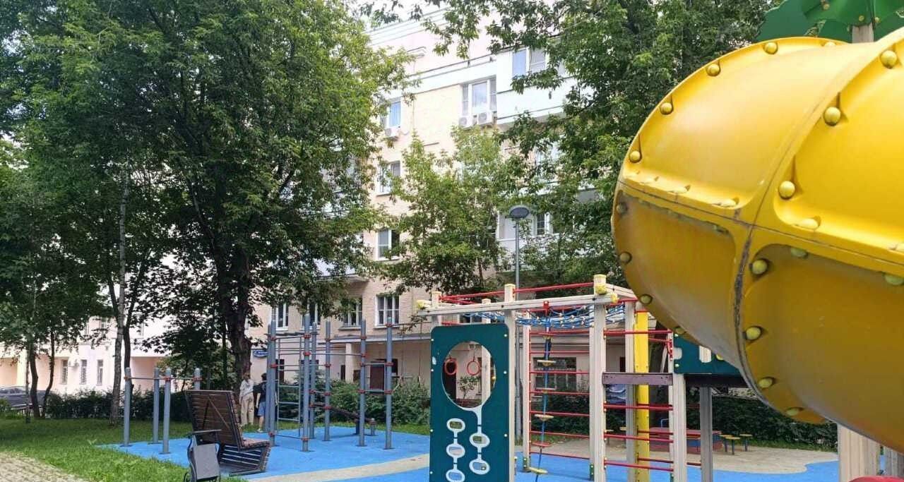 Сдаю 3-комнатную квартиру на Певческий переулок, 1/2С1, метро Курская, г. Москва