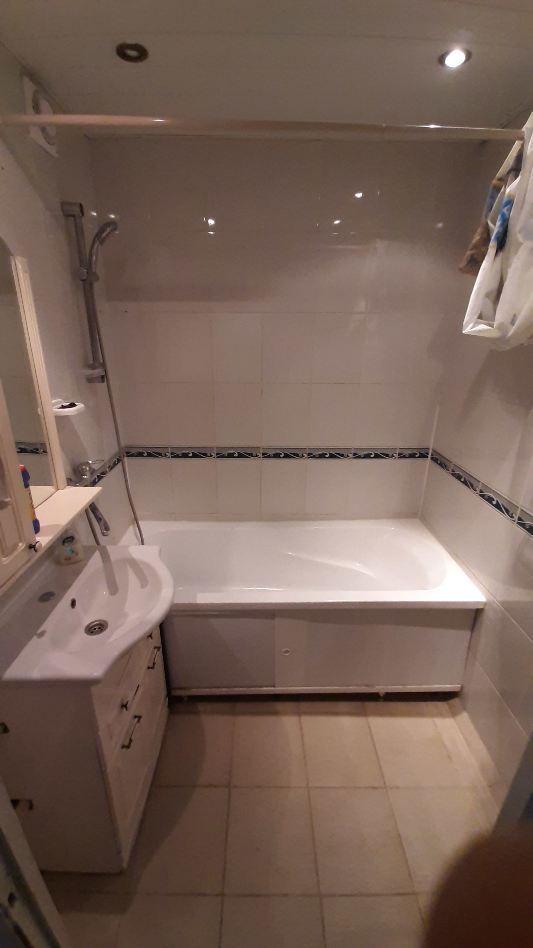 Снять 3х-комнатную квартиру на г Москва, ул Большая Очаковская, д 42 к 1, метро Озёрная, г. Москва