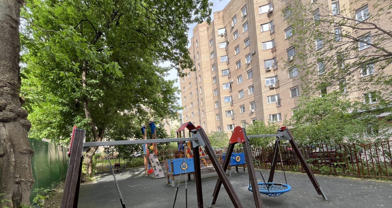 Сдаю трехкомнатную квартиру на Васильевская улица, 5, метро Краснопресненская, г. Москва