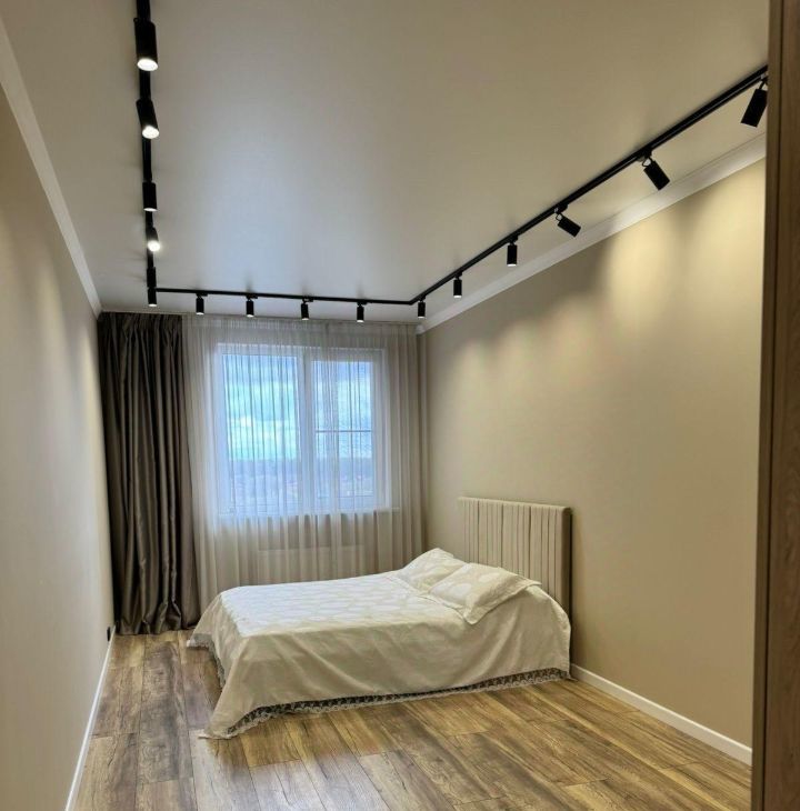 Сдаю 3-к квартиру на улица Анны Ахматовой, 11к1, метро Рассказовка, г. Москва