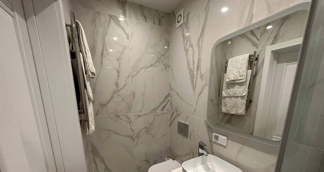 Сдаю 3х-комнатную квартиру на проспект Маршала Жукова, 78, метро Октябрьское поле, г. Москва