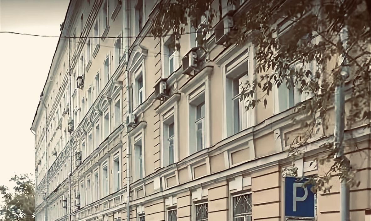 Сдается 2к квартира на Хлебный переулок, 9, метро Тверская, г. Москва