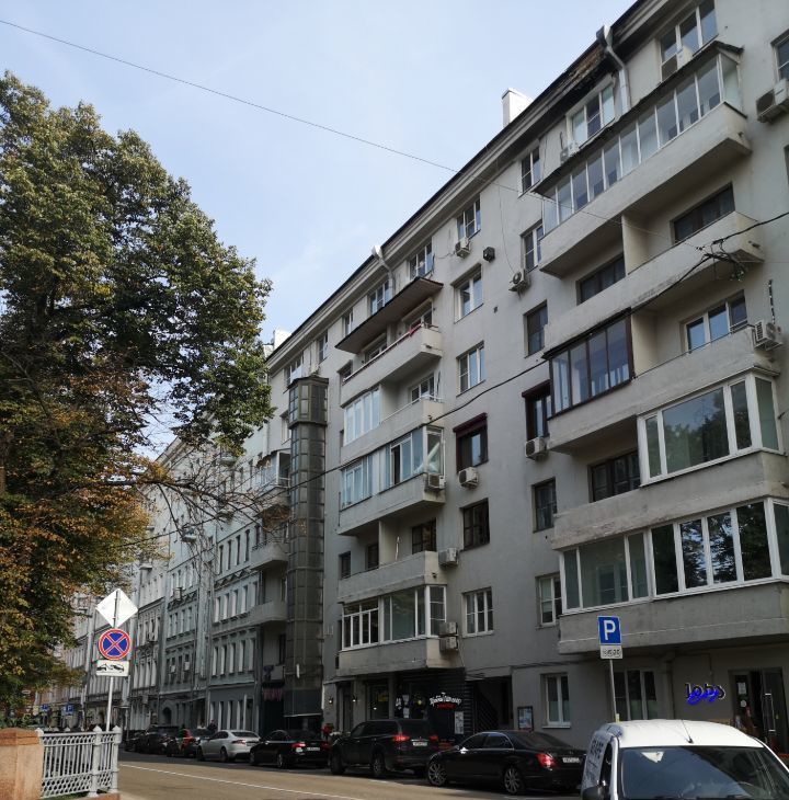 Сдается 3к квартира на Большой Патриарший переулок, 8С1, метро Чеховская, г. Москва
