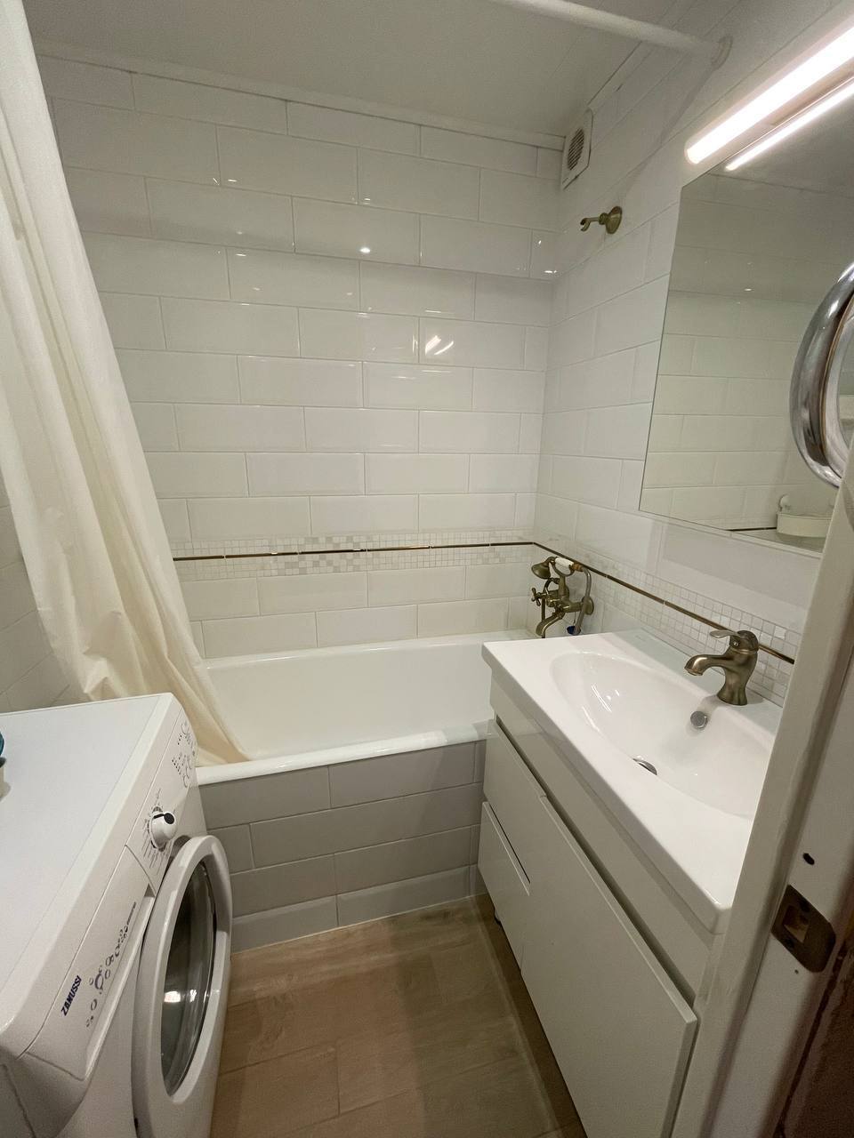 Снять однокомнатную квартиру на г Санкт-Петербург, Морская наб, д 15 литера Д, метро Приморская, г. Санкт-Петербург