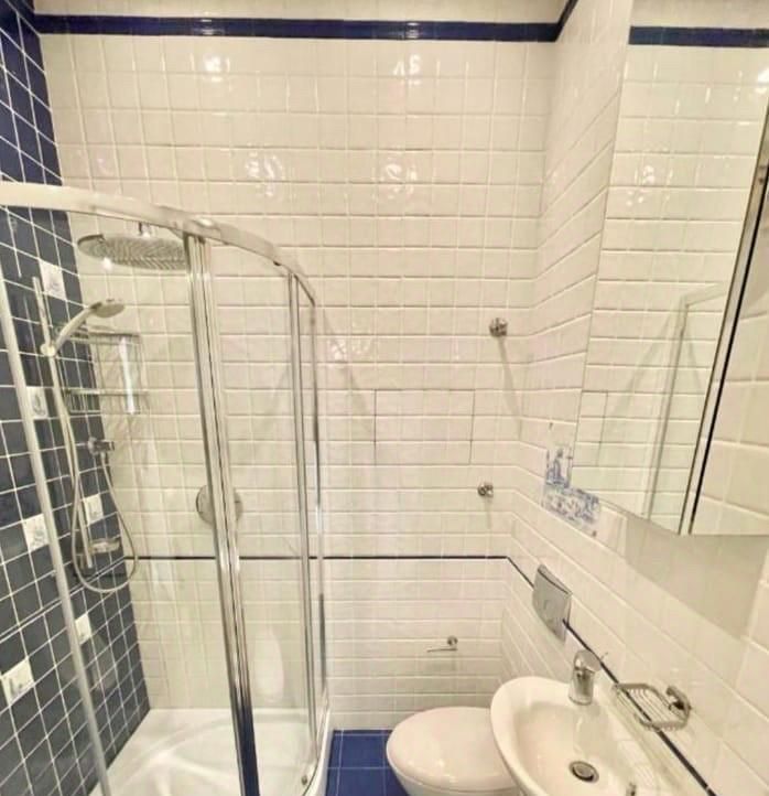 Снять четырехкомнатную квартиру на Бережковская набережная, 12, метро Смоленская (Арбатско-Покровская линия), г. Москва