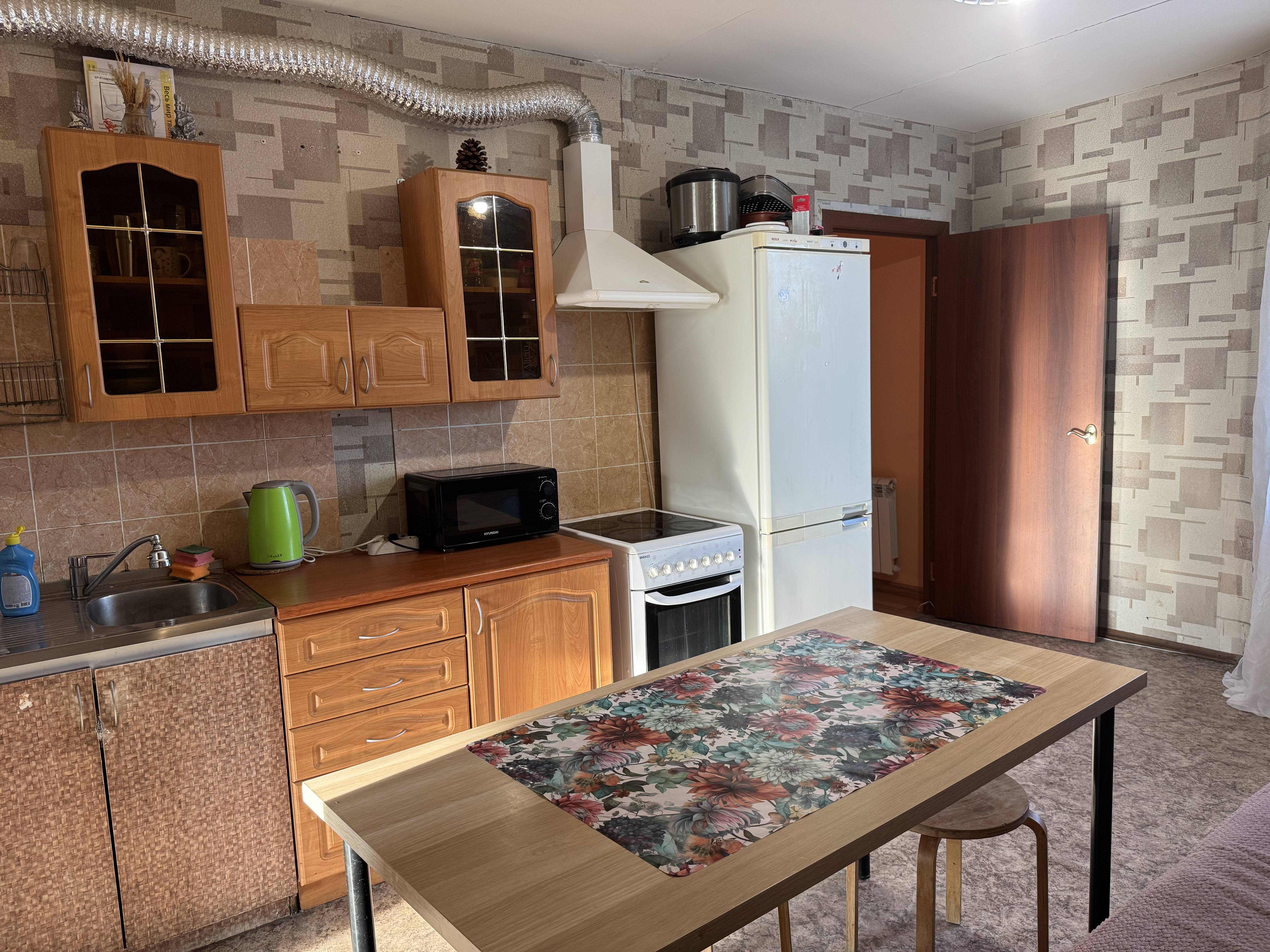Снять 2х-комнатную квартиру на г Санкт-Петербург, пр-кт Науки, д 19 к 1, метро Академическая, г. Санкт-Петербург