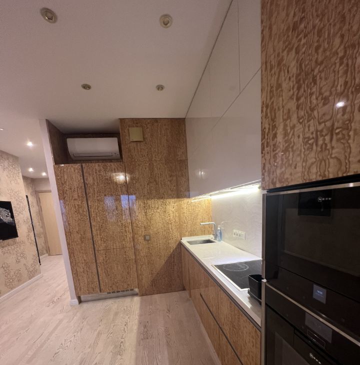 Сдаю трехкомнатную квартиру на улица Гришина, 16, г. Москва