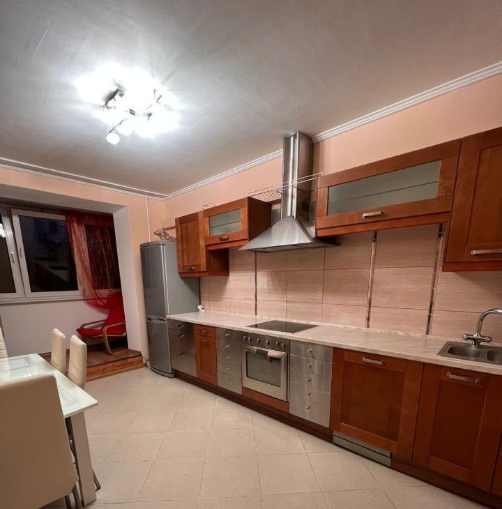 Сдаю 4-к квартиру на Трифоновская улица, 12, метро Достоевская, г. Москва