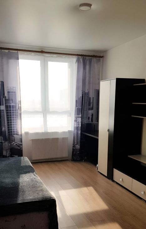 Сдам 1-комнатную квартиру на проспект Куприна, 32к2, метро Бунинская аллея, г. Москва