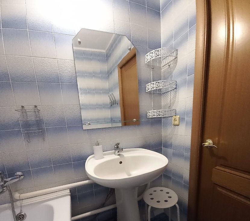 Сдаю 2-к квартиру на Митинская улица, 49, метро Волоколамская, г. Москва