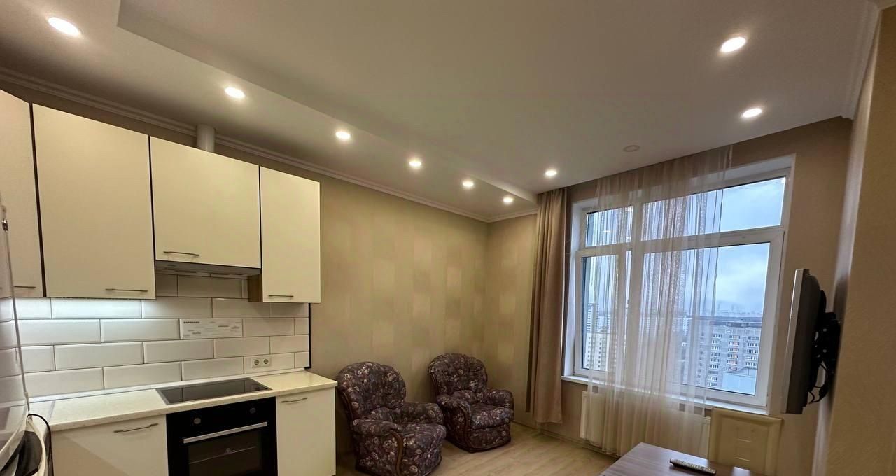 Аренда 2-к квартиры на улица Маршала Захарова, 3, метро Орехово, г. Москва