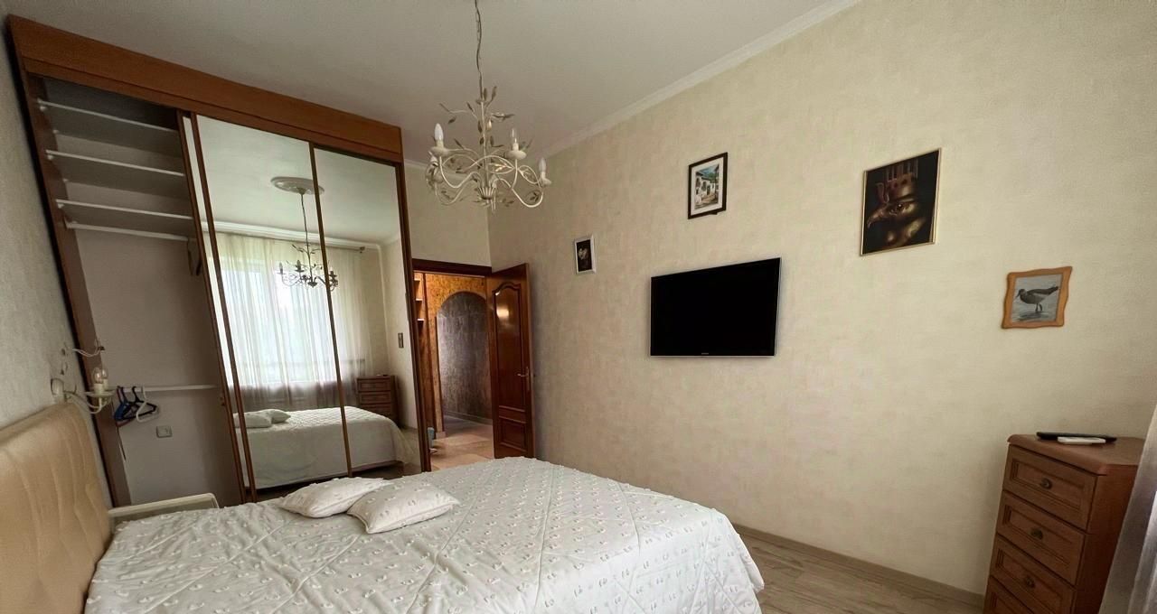 Сдаю 3к квартиру на Студенческая улица, 28К3, метро Международная, г. Москва