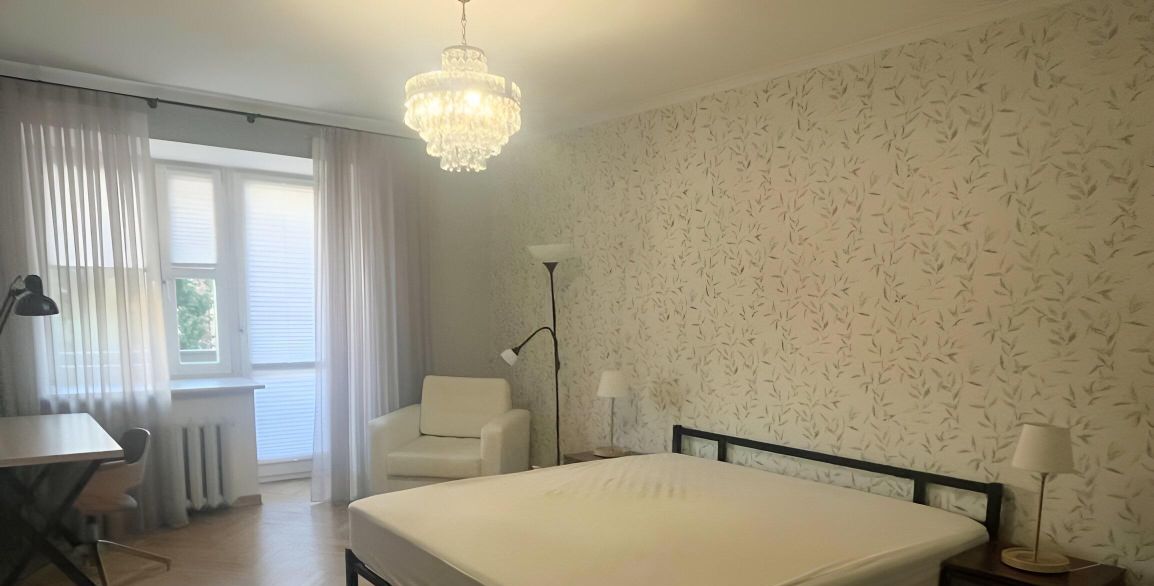 Сдам 4к квартиру на улица Малая Полянка, 8, метро Октябрьская, г. Москва