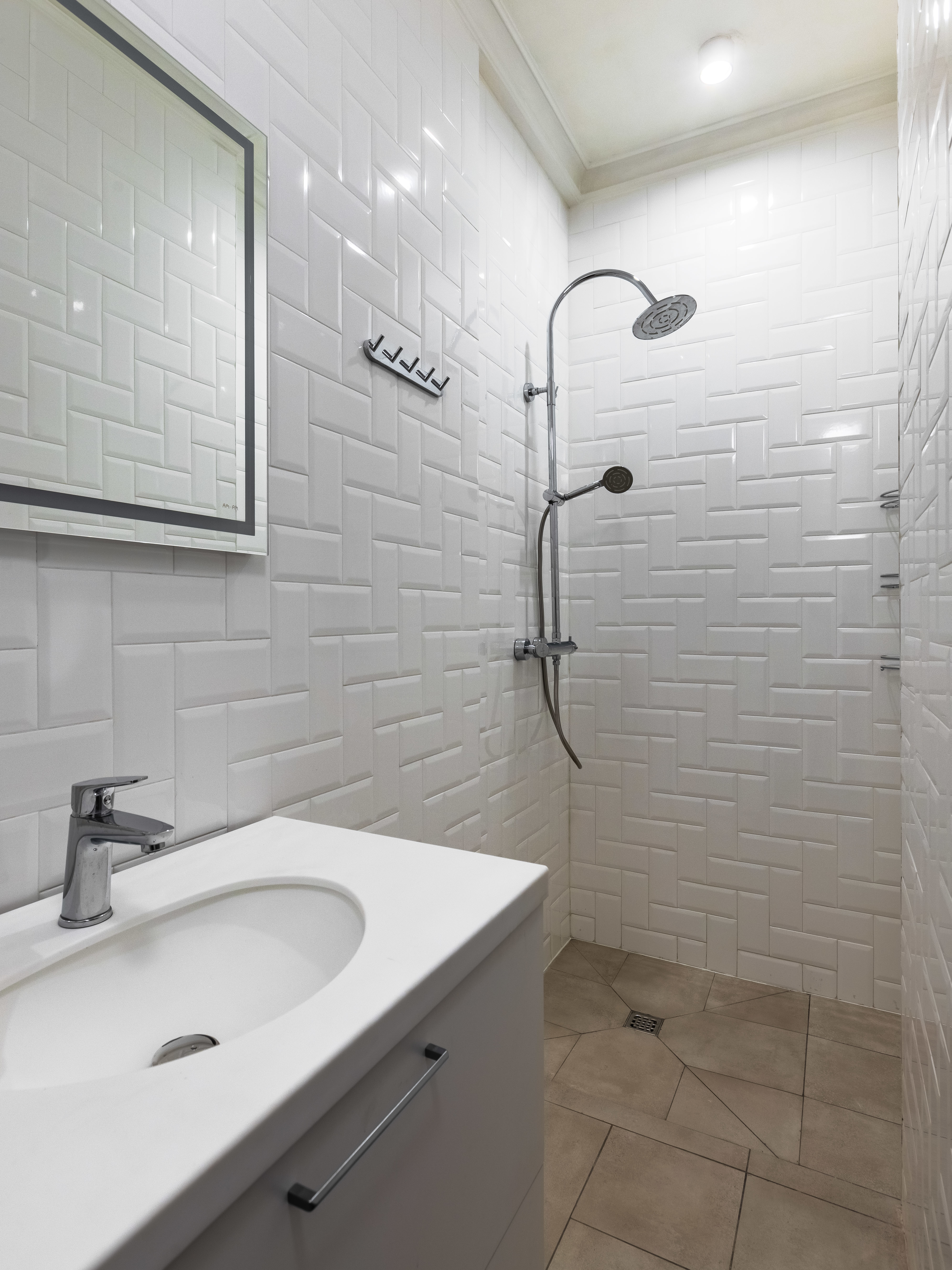 Сдам 2-к квартиру на г Санкт-Петербург, Невский пр-кт, д 102 литера Ж, метро Площадь Восстания, г. Санкт-Петербург