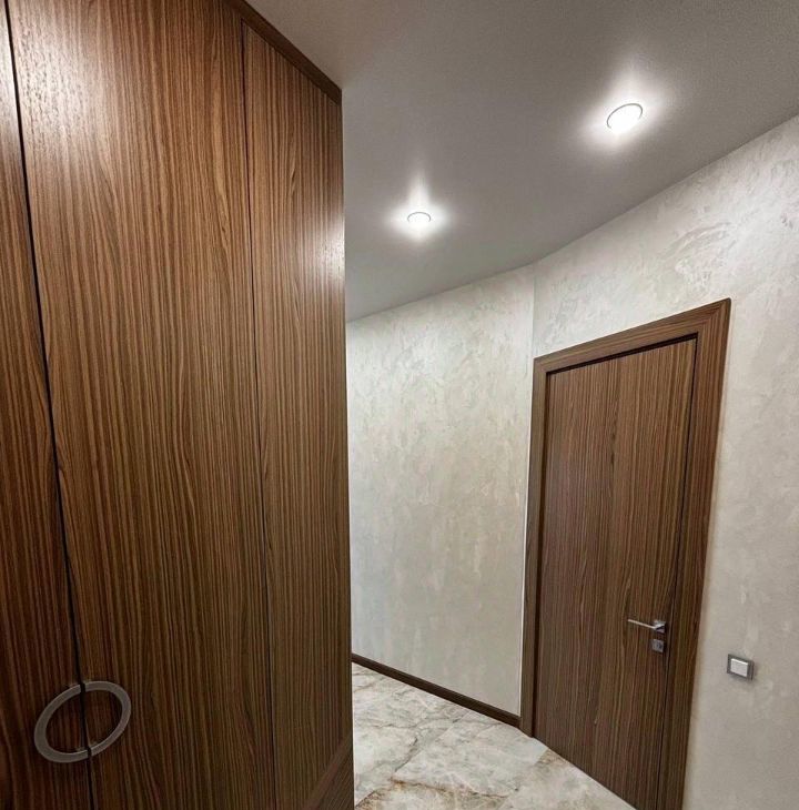 Сдается трехкомнатная квартира на улица Нижние Мневники, 9, метро Молодёжная, г. Москва