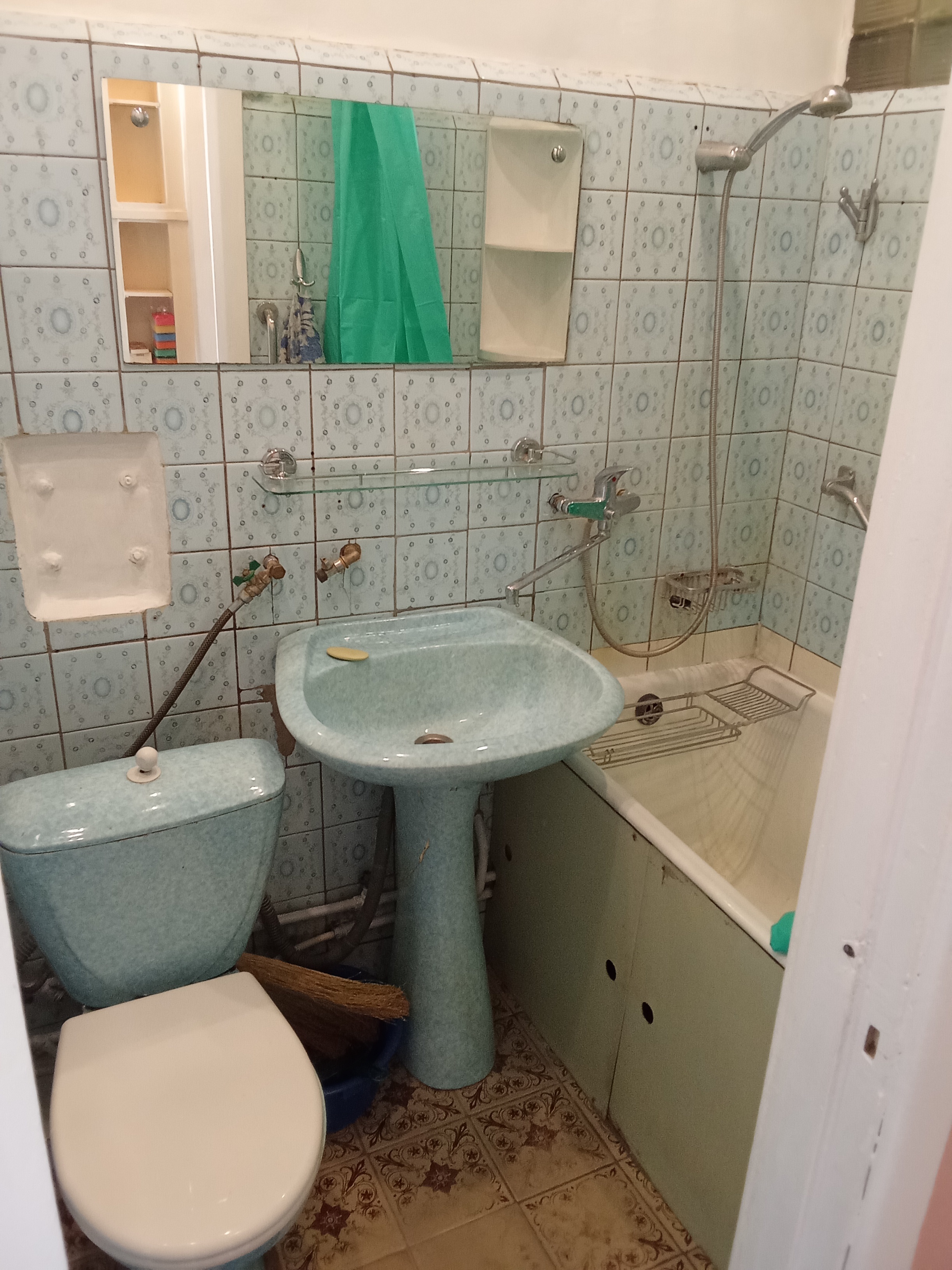 Сдам 2х-комнатную квартиру на г Москва, пр-кт 60-летия Октября, д 21 к 2, метро Крымская, г. Москва