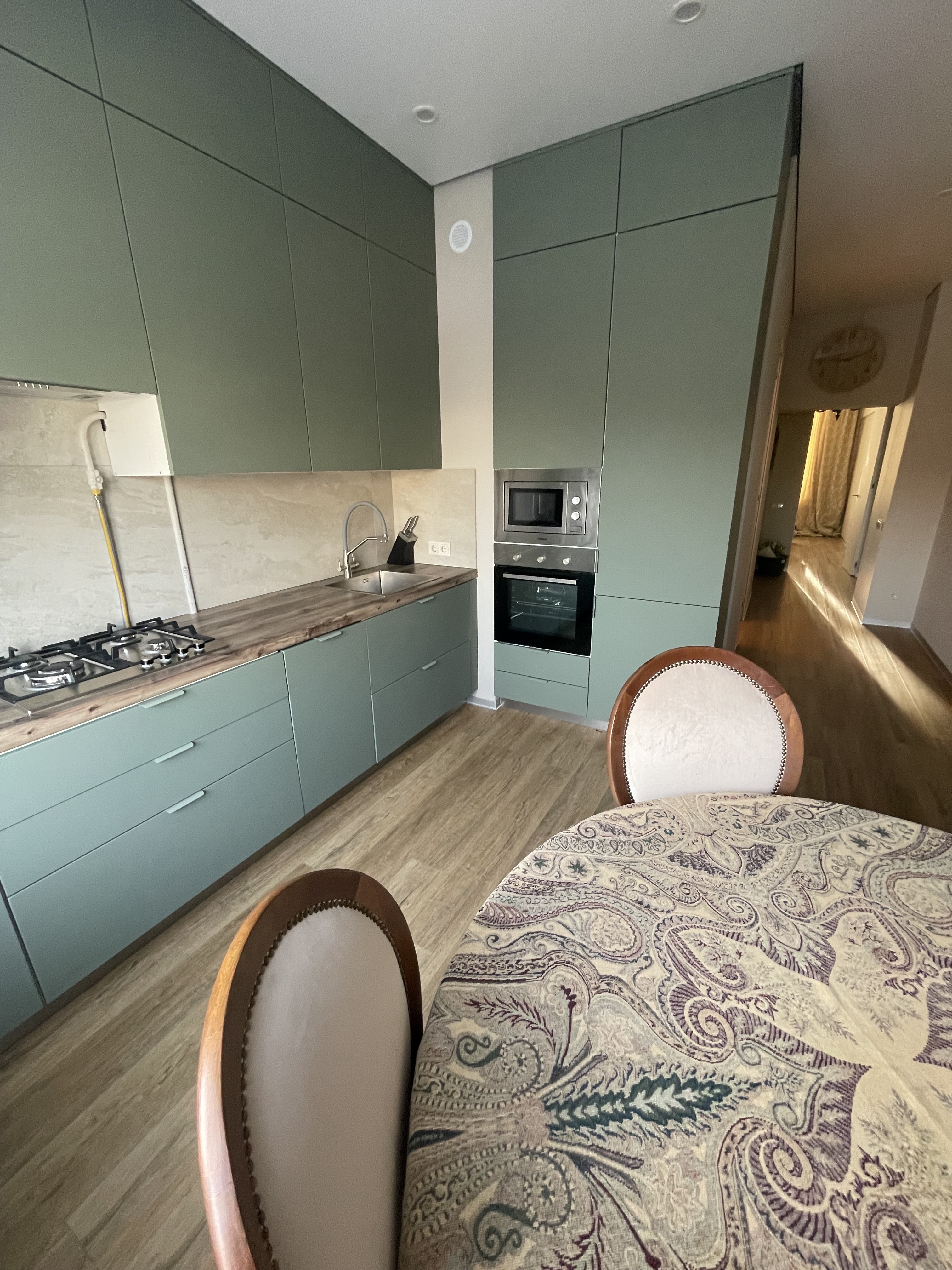 Сдается 2к квартира на г Москва, ул Народного Ополчения, д 38 к 1, метро Октябрьское поле, г. Москва