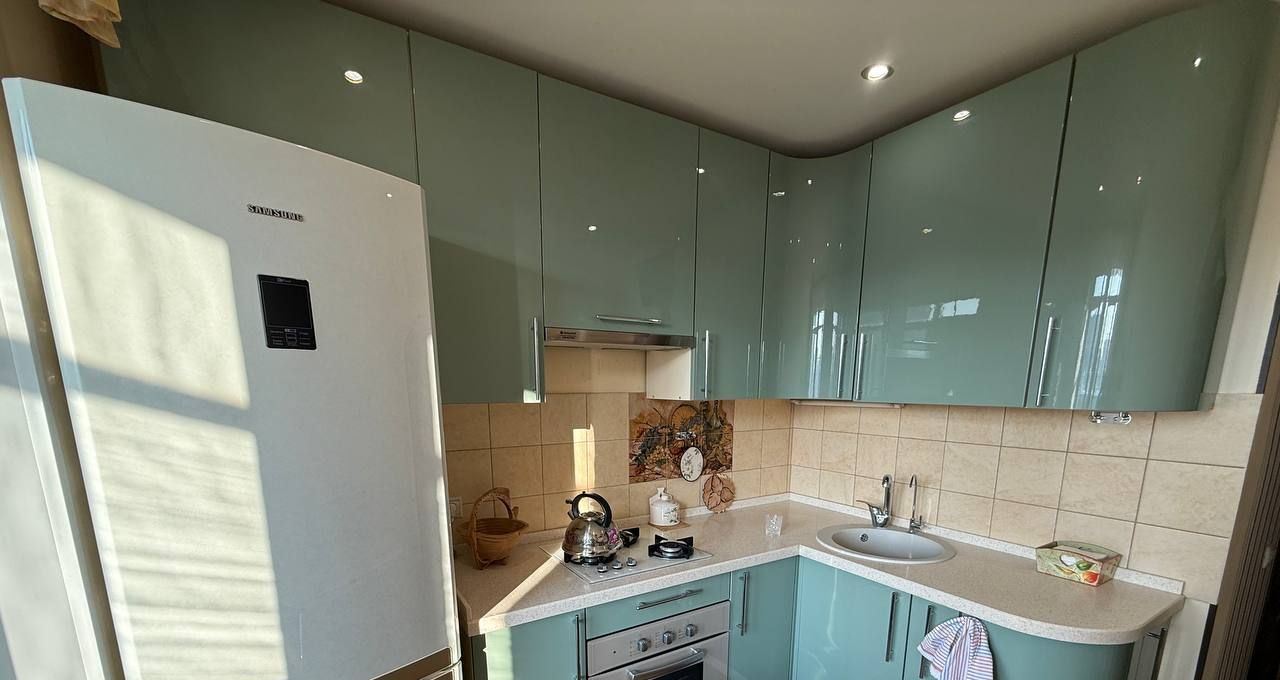 Снять 2-к квартиру на улица 50 лет Октября, 1, метро Солнцево, г. Москва