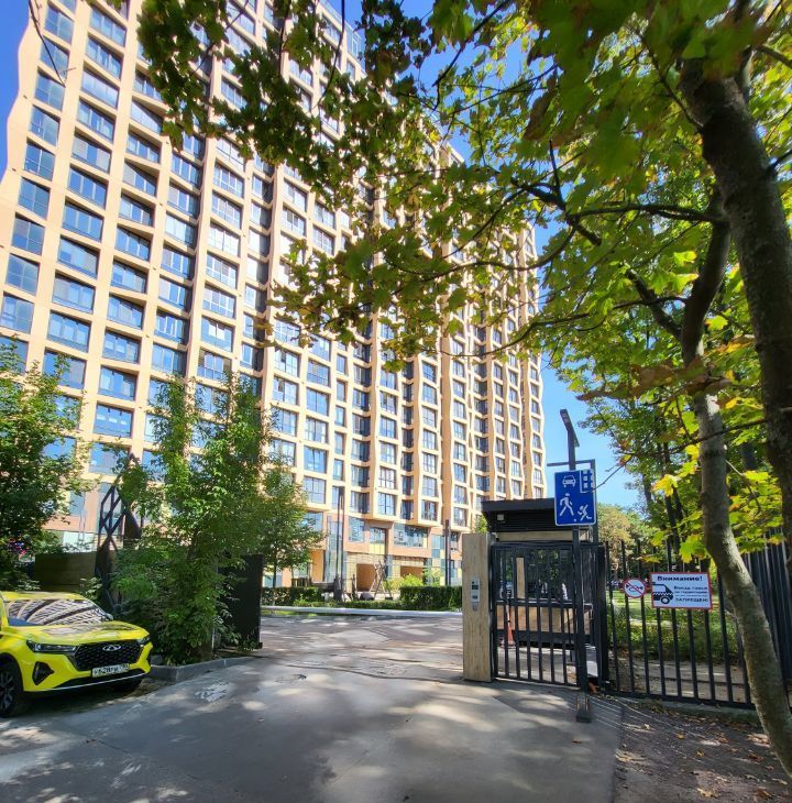 Снять трехкомнатную квартиру на Живописная улица, 21А, метро Щукинская, г. Москва