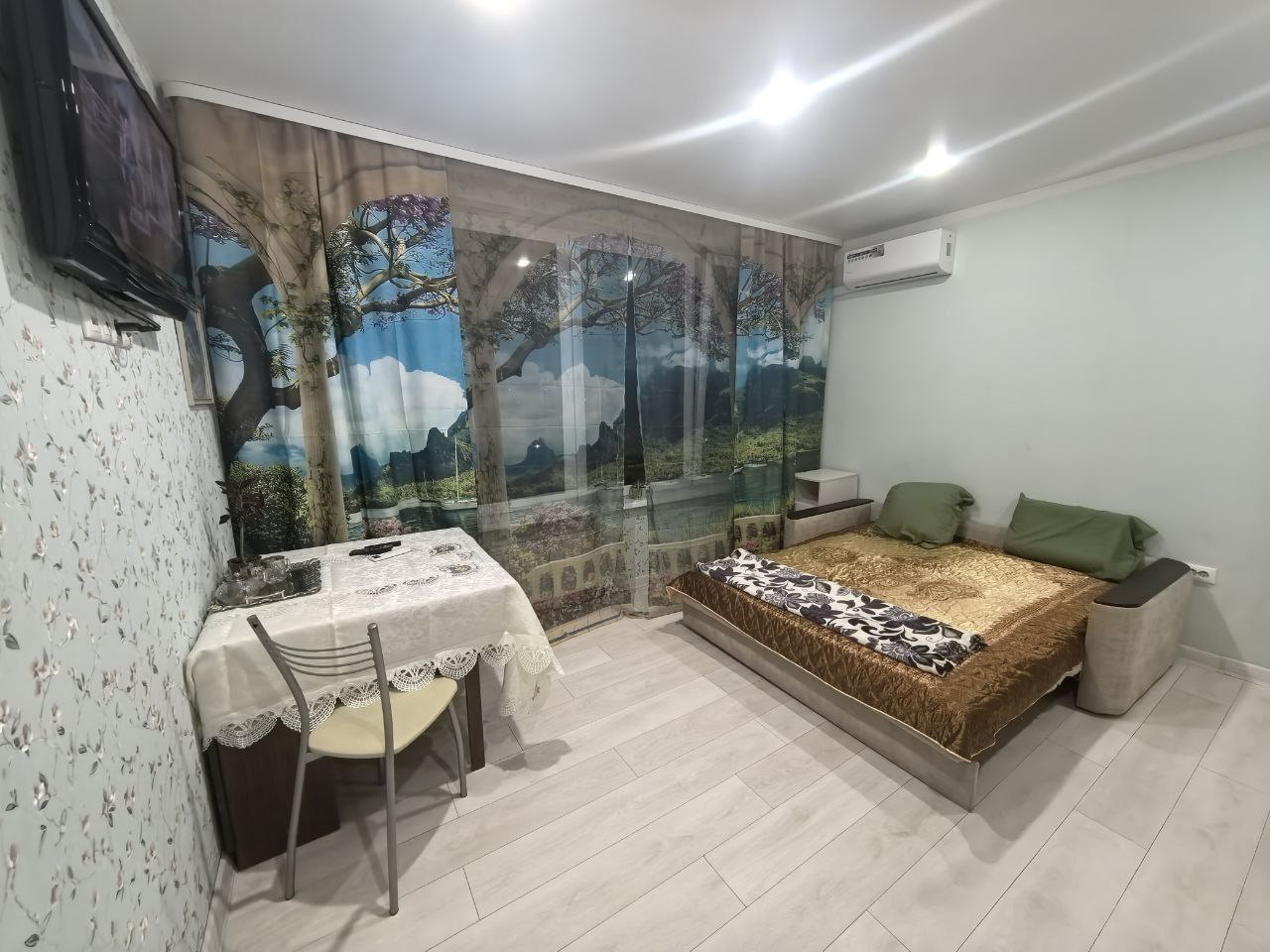 Снять 1-комнатную квартиру на Московская обл, г Видное, деревня Сапроново, мкр Купелинка, кв-л Центральный, д 2, кв 367, метро Домодедовская, г. Москва