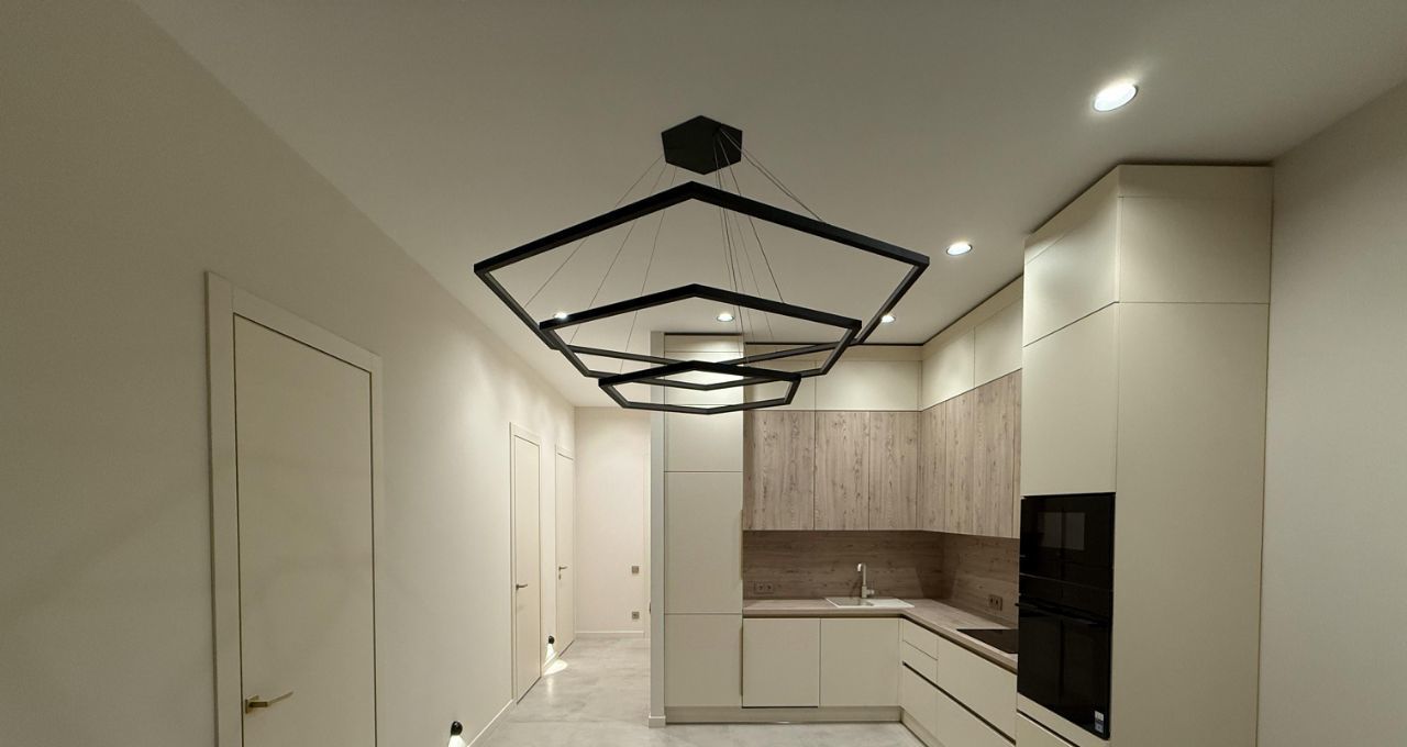 Сдаю четырехкомнатную квартиру на проспект Андропова, 9/1, метро Коломенская, г. Москва