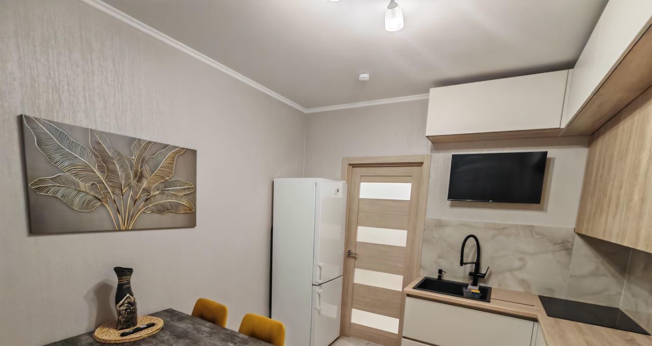 Сдам 3-к квартиру на улица Годовикова, 10, метро Рижская, г. Москва