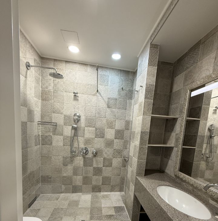 Снять двухкомнатную квартиру на улица Новый Арбат, 25, метро Краснопресненская, г. Москва