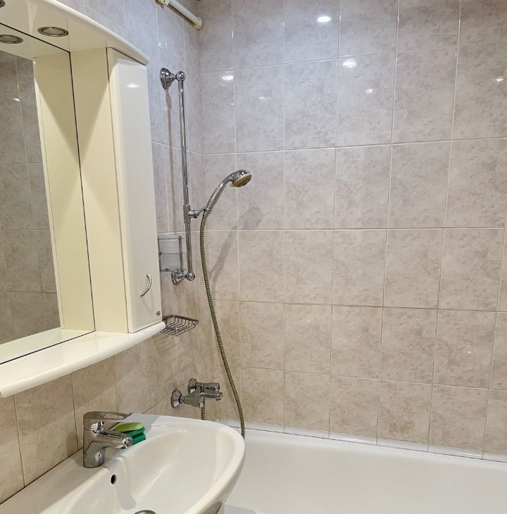 Сдам 2х-комнатную квартиру на переулок 3-й Митинский, 5, метро Митино, г. Москва