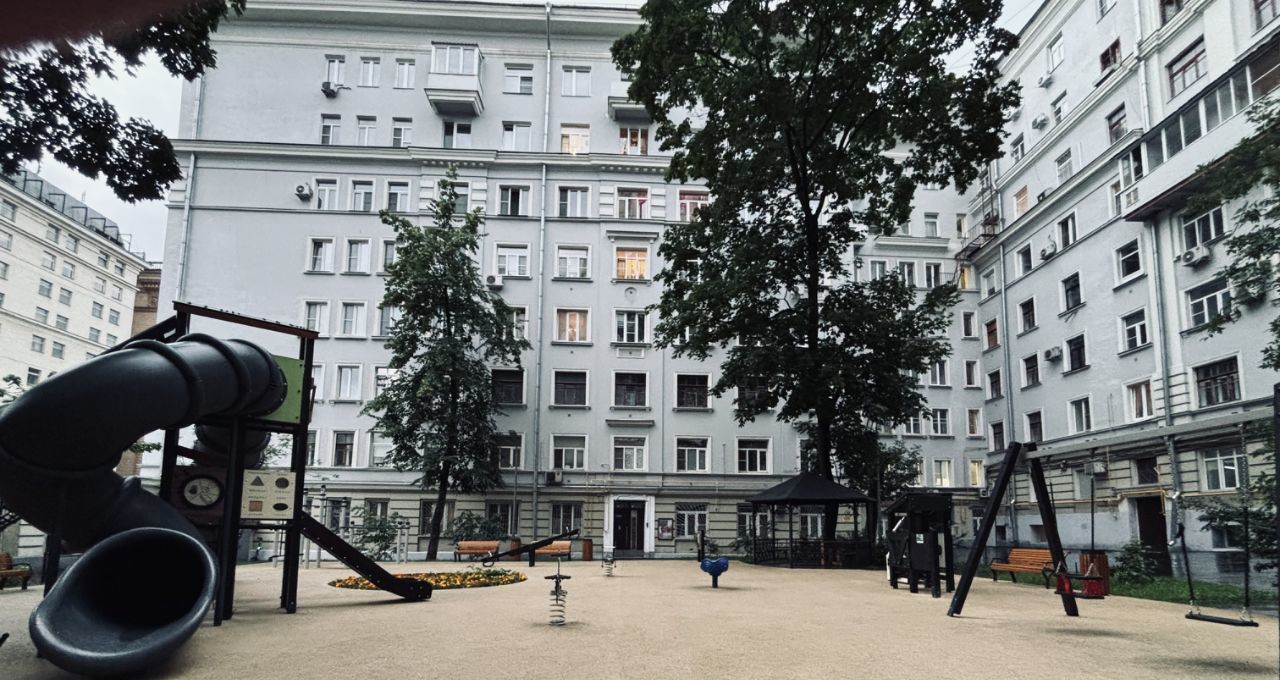 Сдается 2к квартира на улица Маши Порываевой, 38, метро Тургеневская, г. Москва
