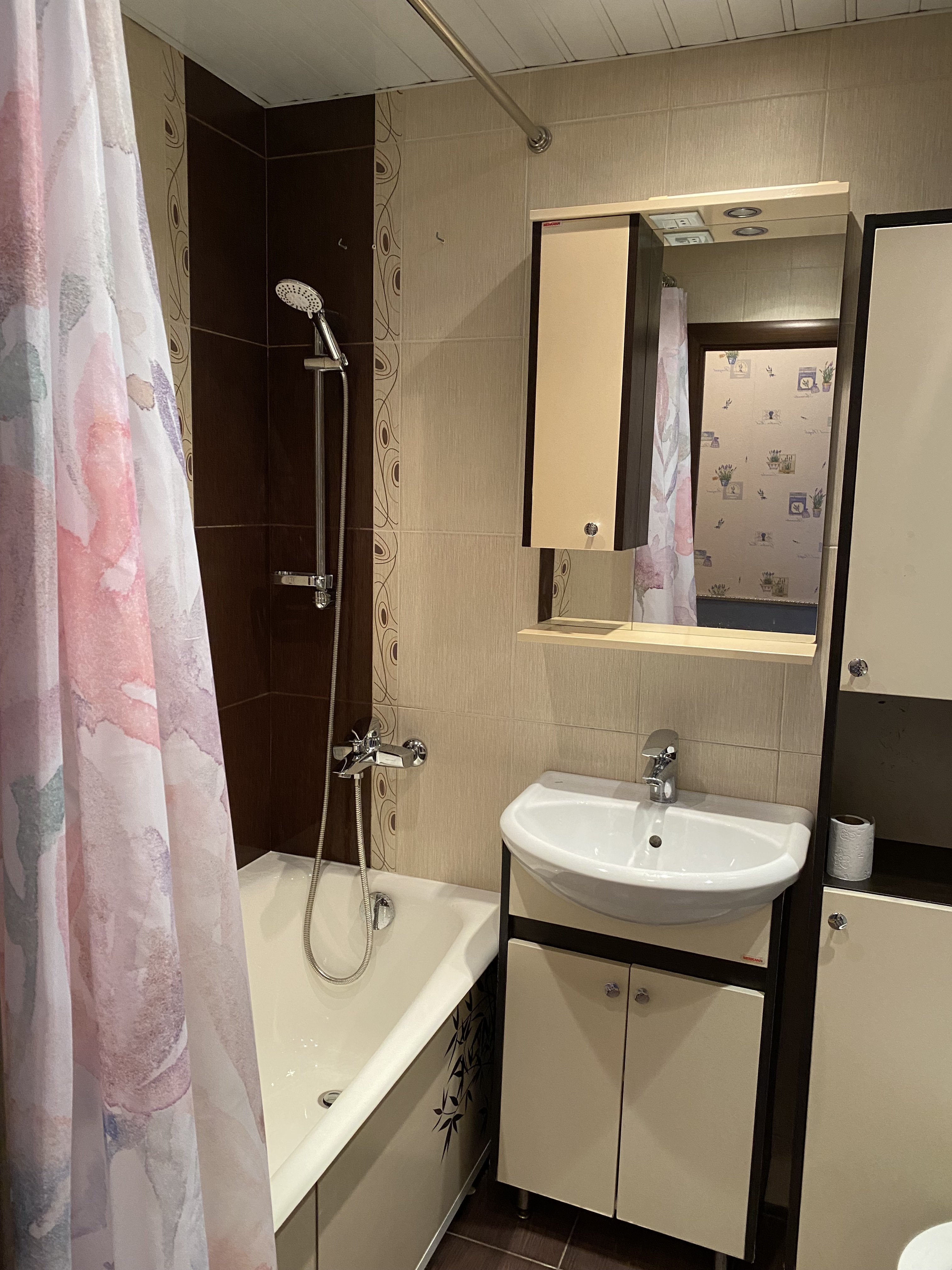 Сдается комната на г Москва, ул 2-я Сокольническая, д 2, метро Сокольники, г. Москва