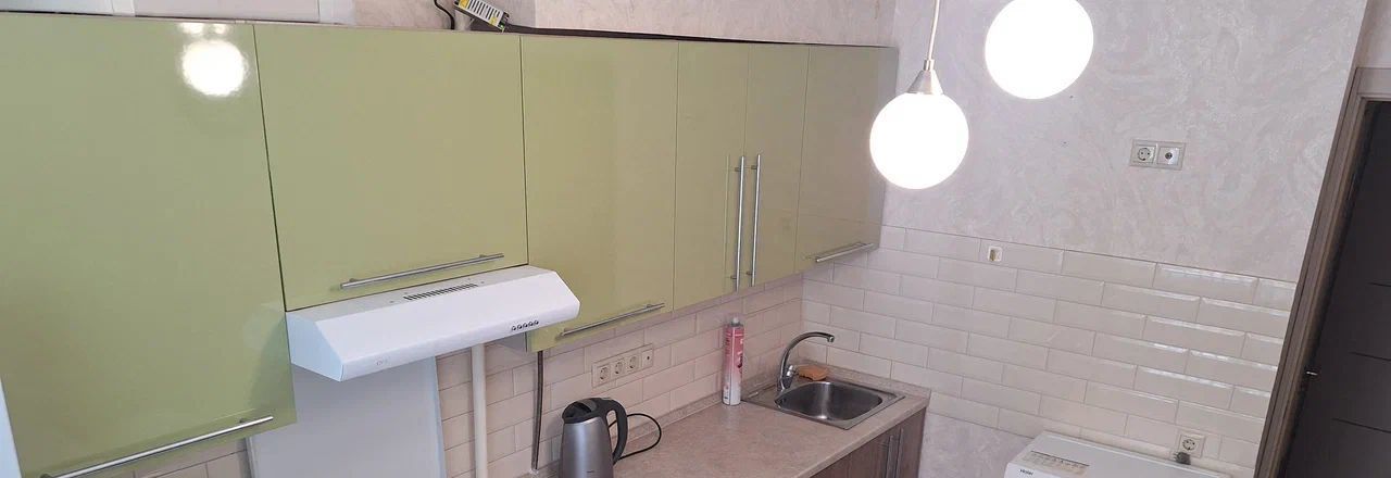 Снять 2к квартиру на Херсонская улица, 23, метро Калужская, г. Москва