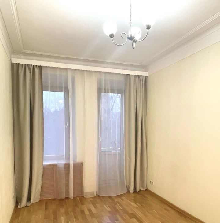 Сдам 3-комнатную квартиру на улица Пречистенка, 34/18, метро Парк культуры, г. Москва