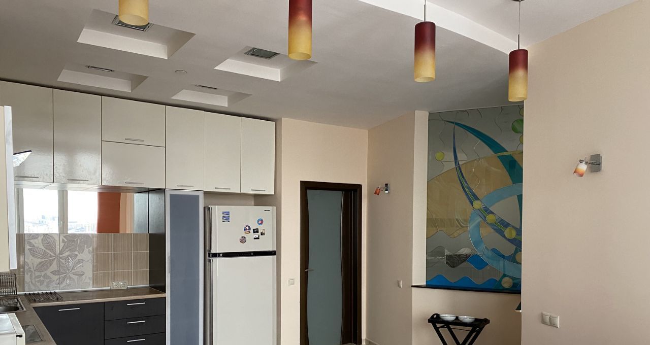 Сдаю 4-комнатную квартиру на Русаковская улица, 31, метро Красносельская, г. Москва