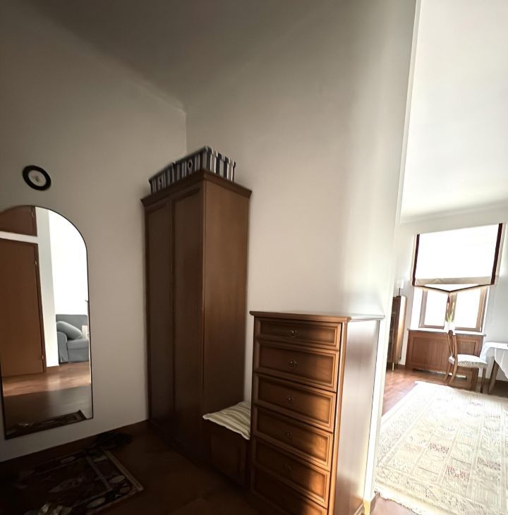 Сдаю 2х-комнатную квартиру на Хлебный переулок, 9, метро Кропоткинская, г. Москва