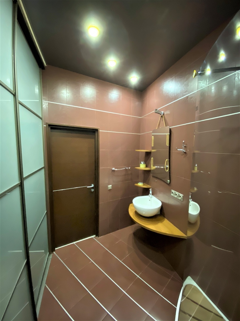 Снять 2х-комнатную квартиру на г Москва, Фрунзенская наб, д 52, метро Спортивная, г. Москва