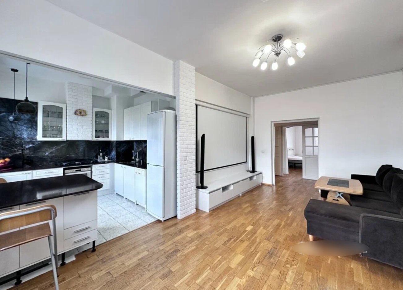 Продажа 4-комнатной квартиры на г Москва, Кутузовский пр-кт, д 4/2, метро Киевская, г. Москва