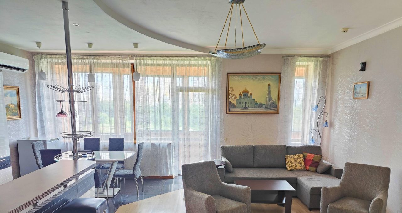 Сдается 3-комнатная квартира на улица Коштоянца, 20К3, г. Москва