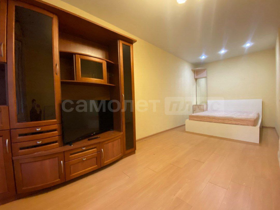 Снять 1к квартиру на Московская обл, г Одинцово, село Перхушково, д 216, метро Славянский бульвар, г. Москва