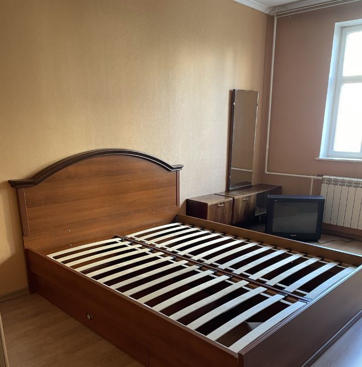 Сдам двухкомнатную квартиру на переулок 3-й Митинский, 5, метро Волоколамская, г. Москва