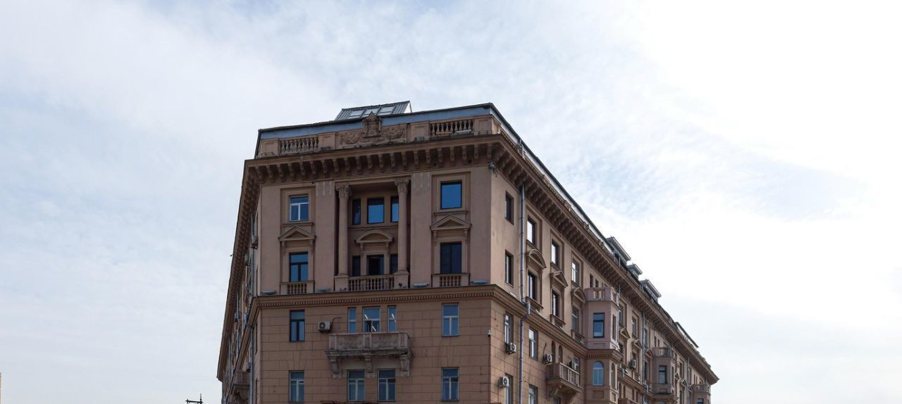 Аренда трехкомнатной квартиры на Новинский бульвар, 28/35С1, метро Краснопресненская, г. Москва