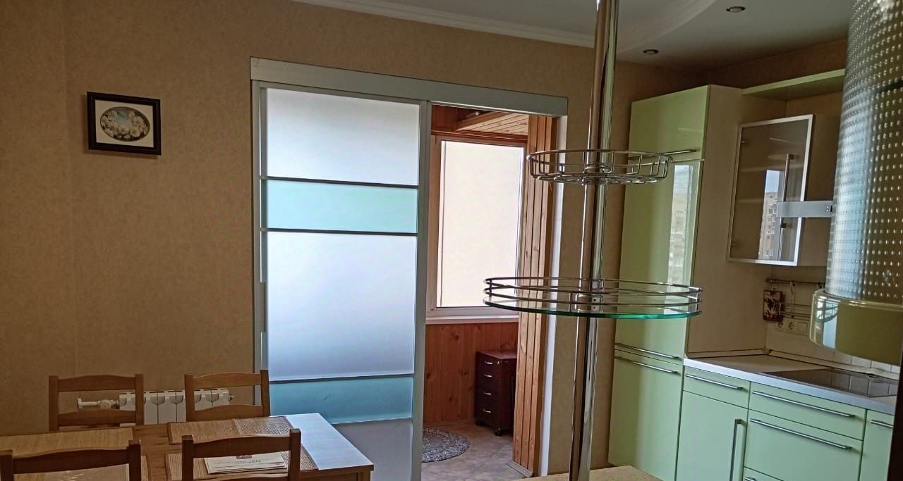 Сдам трехкомнатную квартиру на улица Наметкина, 11К1, метро Калужская, г. Москва