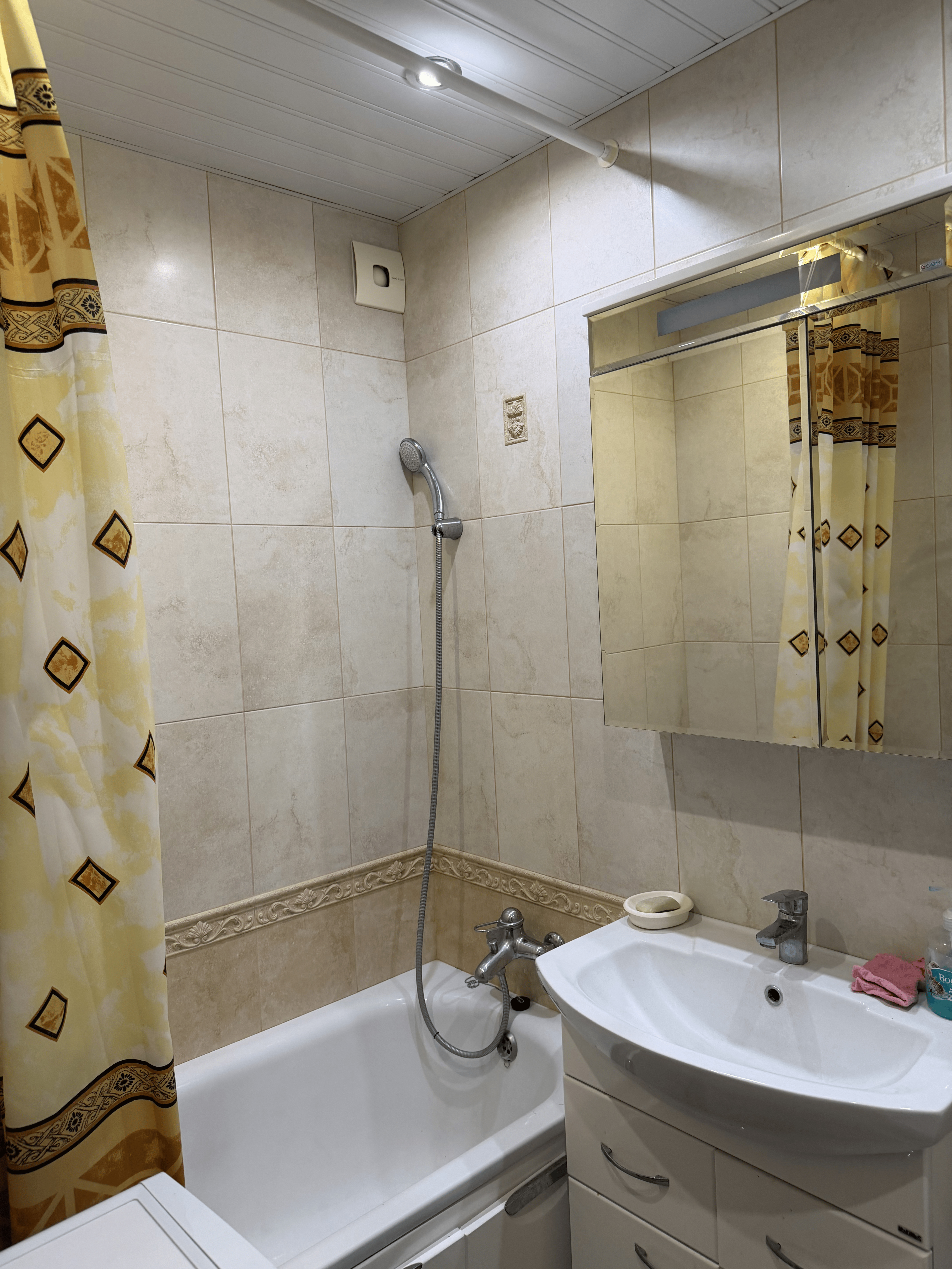 Сдается 2х-комнатная квартира на г Москва, Краснопахорский р-н, поселок Спортбазы, д 10, кв 57, г. Москва